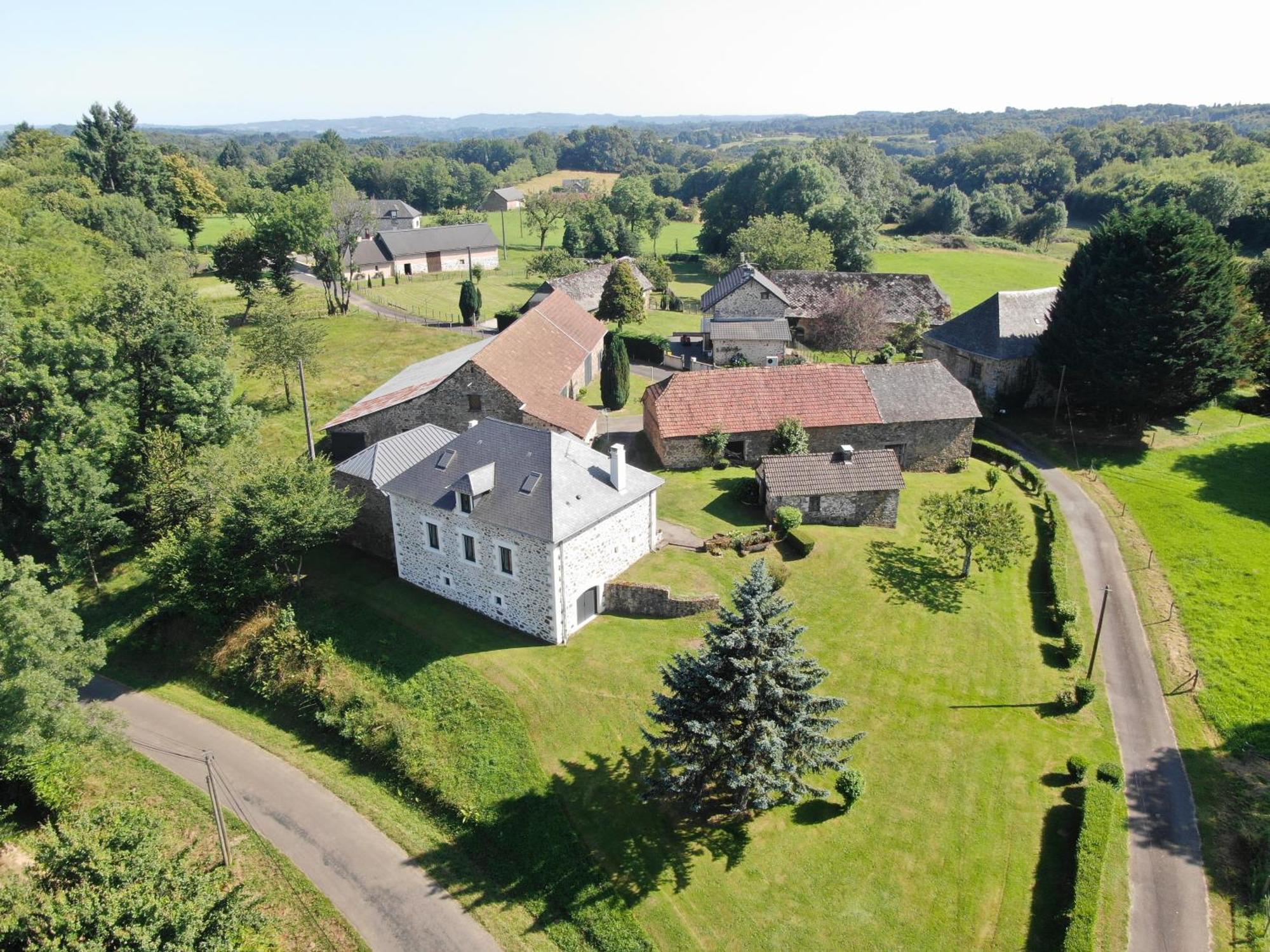 Maison Dans Ancien Corps De Ferme 4 A 6 Personnes Saint-Clement  Exteriör bild